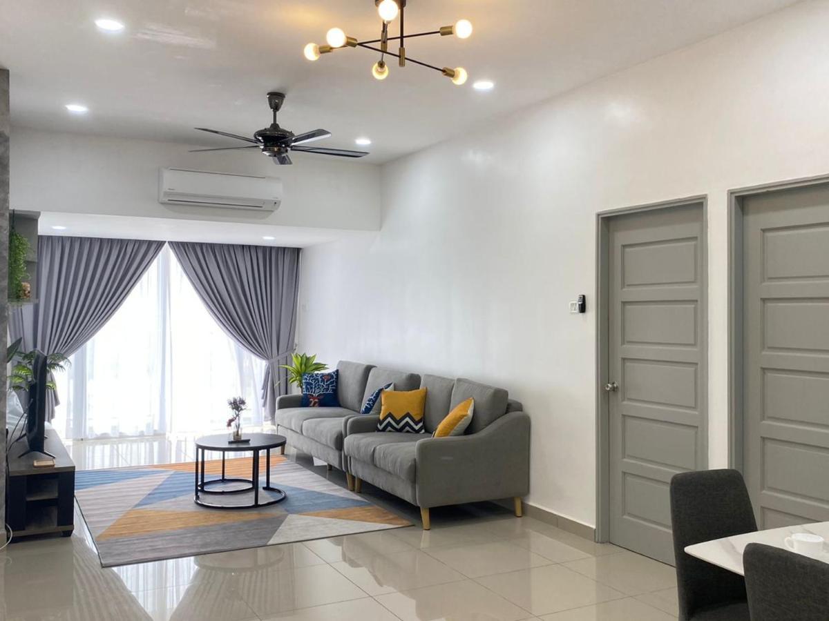 休闲民宿 Leisure Homestay @The Venus Sitiawan Kampong Lumut Kiri Esterno foto