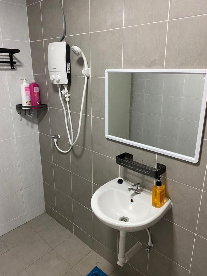 休闲民宿 Leisure Homestay @The Venus Sitiawan Kampong Lumut Kiri Esterno foto