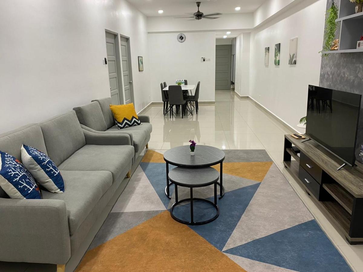 休闲民宿 Leisure Homestay @The Venus Sitiawan Kampong Lumut Kiri Esterno foto